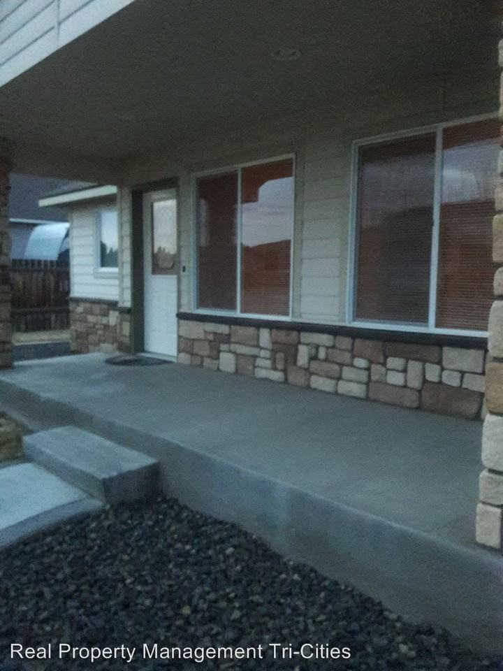 4502 Kendall Way - Photo 2 of 15