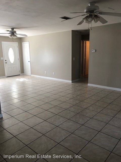 15463 Bristol Cir W - Photo 2 of 9