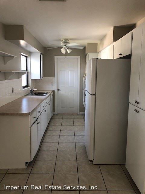 15463 Bristol Cir W - Photo 3 of 9