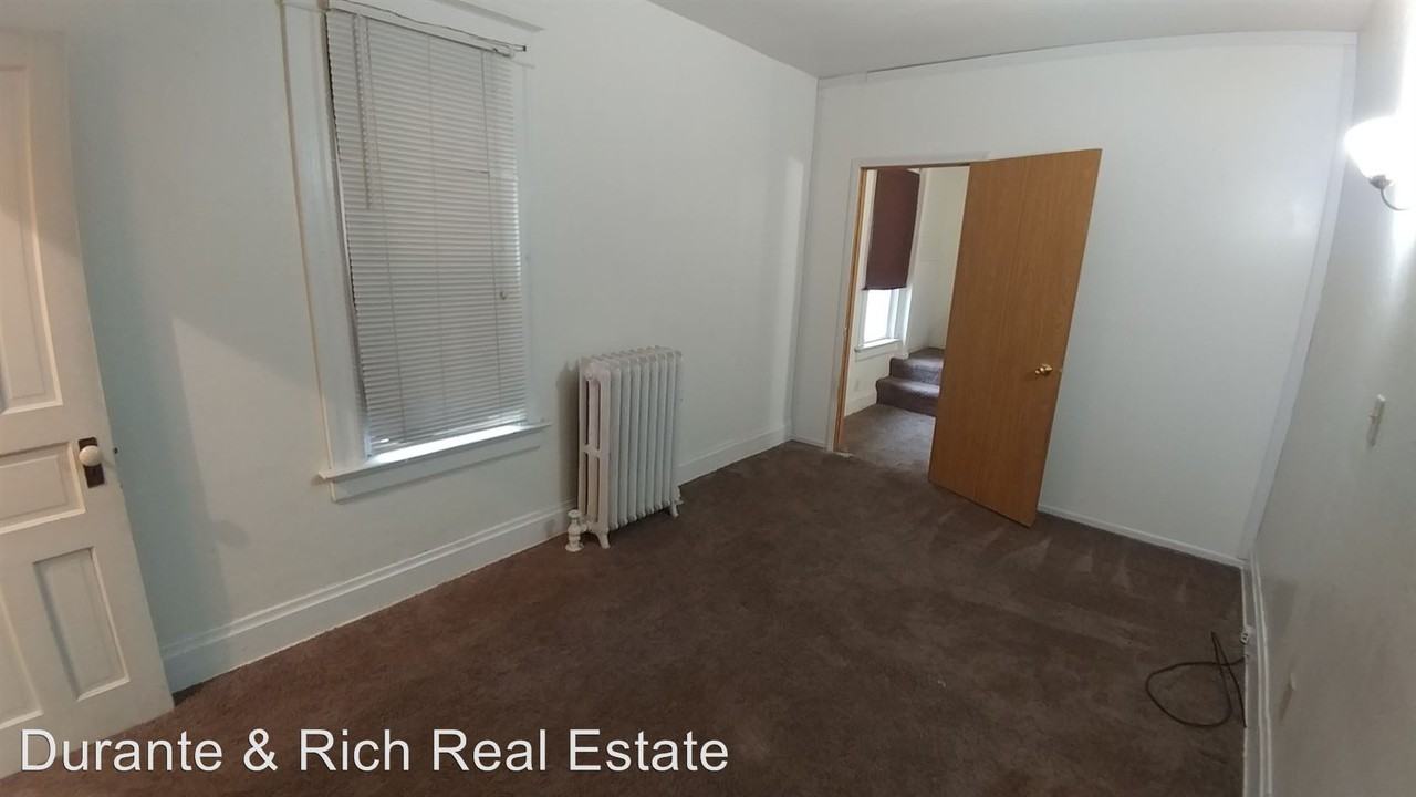 4315 6th Ave - Photo 3 of 3