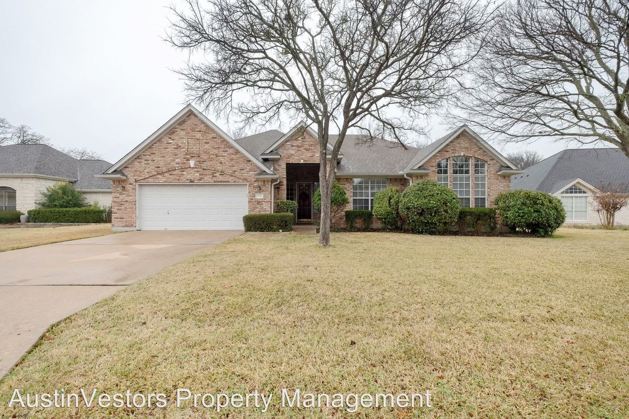 29003 Oakland Hills Dr - Photo 2 of 33