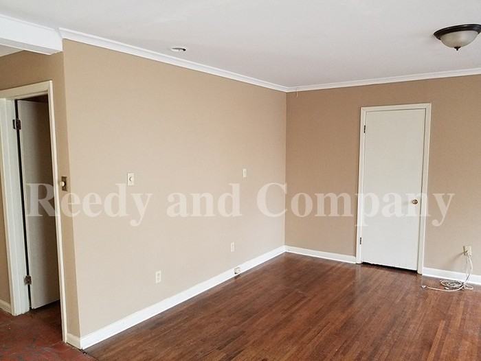 3078 S Glengarry Rd - Photo 3 of 13