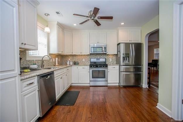 6507 Forest Hill Ave - Photo 2 of 30