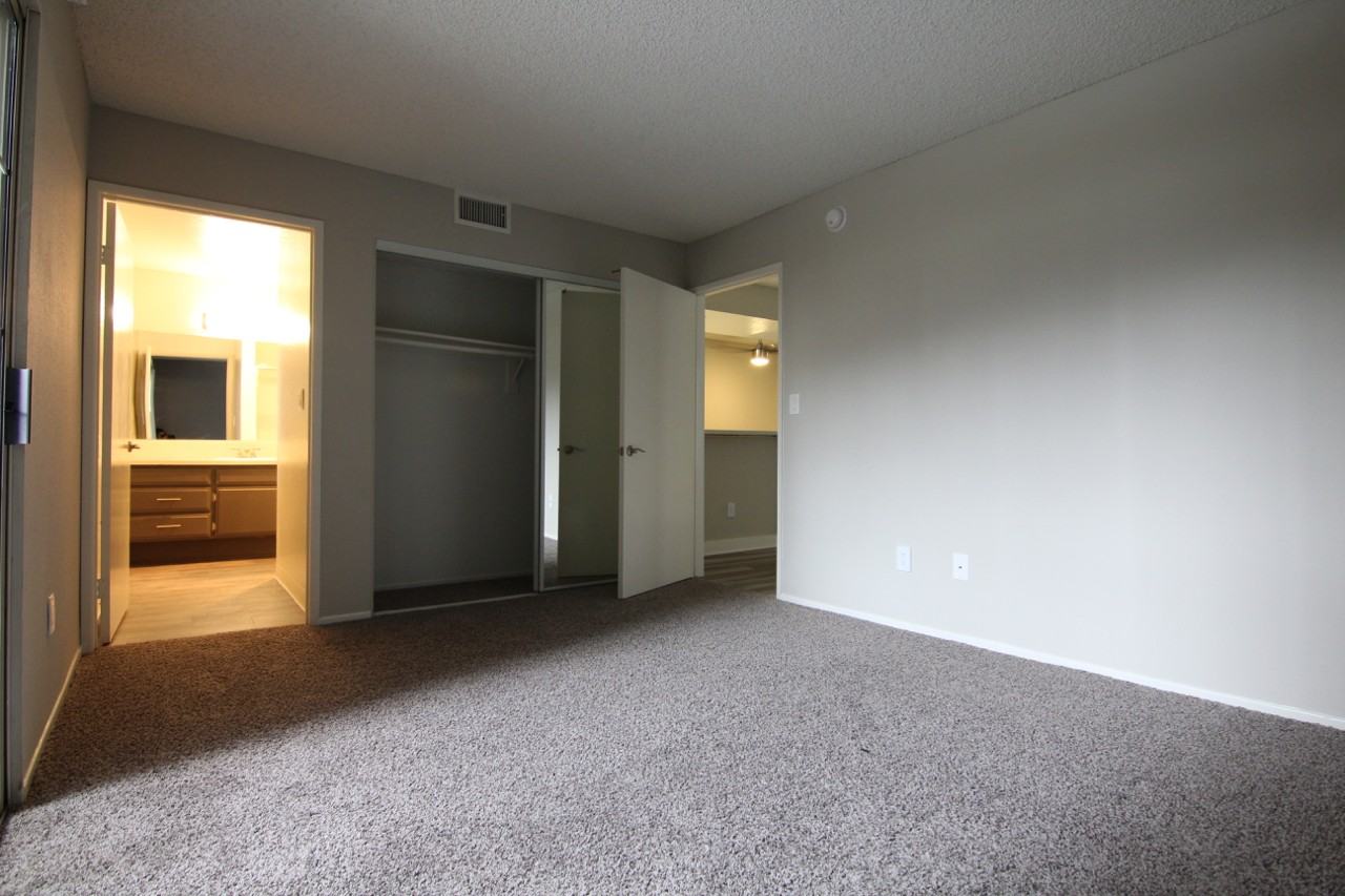 Tilden Ave. & Kling St. - Photo 3 of 23