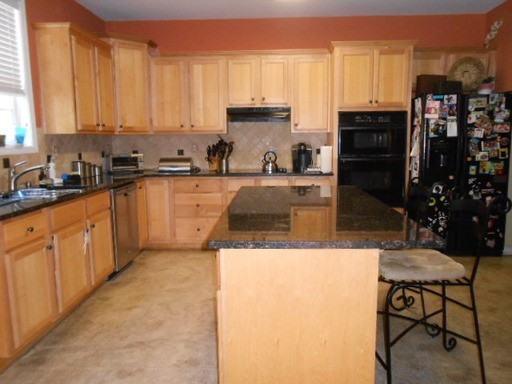 106 Village Green Cir - Photo 2 of 19