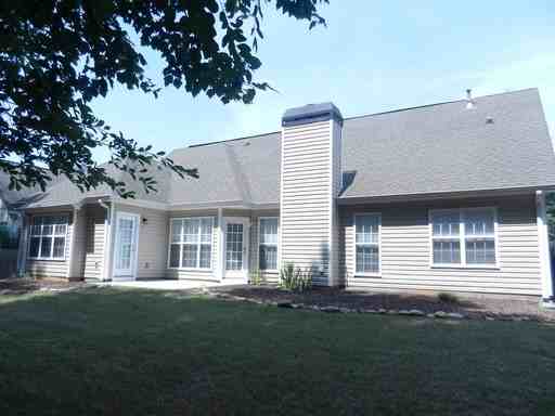 32 Avondale Cir - Photo 2 of 21