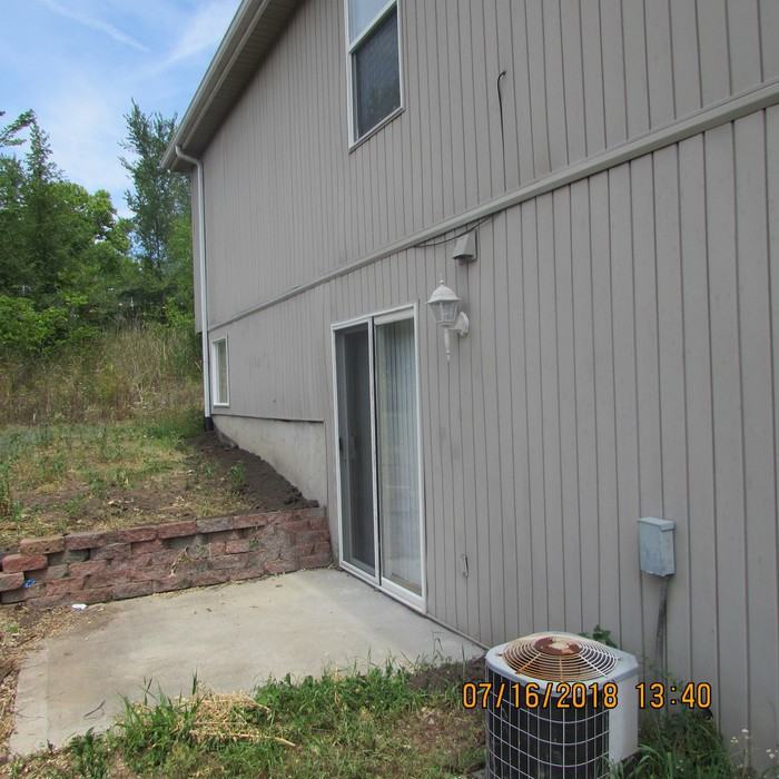 18506 E 3rd St Ct N - Photo 2 of 12