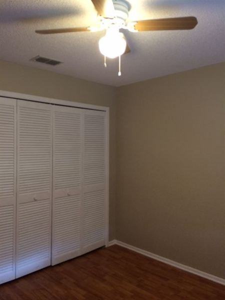 1405 Topsail Pl - Photo 2 of 8