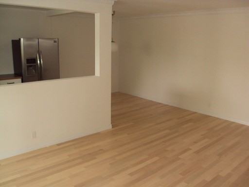 7452 Romaine St - Photo 2 of 8