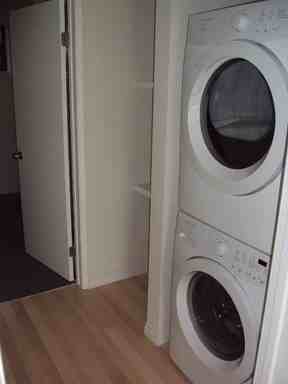 7452 Romaine St - Photo 3 of 8