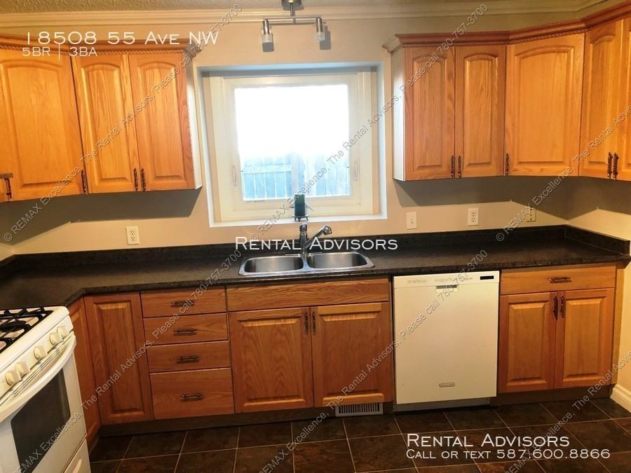 18508 55 Ave NW - Photo 3 of 10