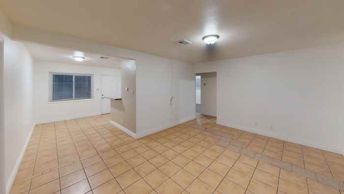 175 E 7th St - Photo 2 of 10