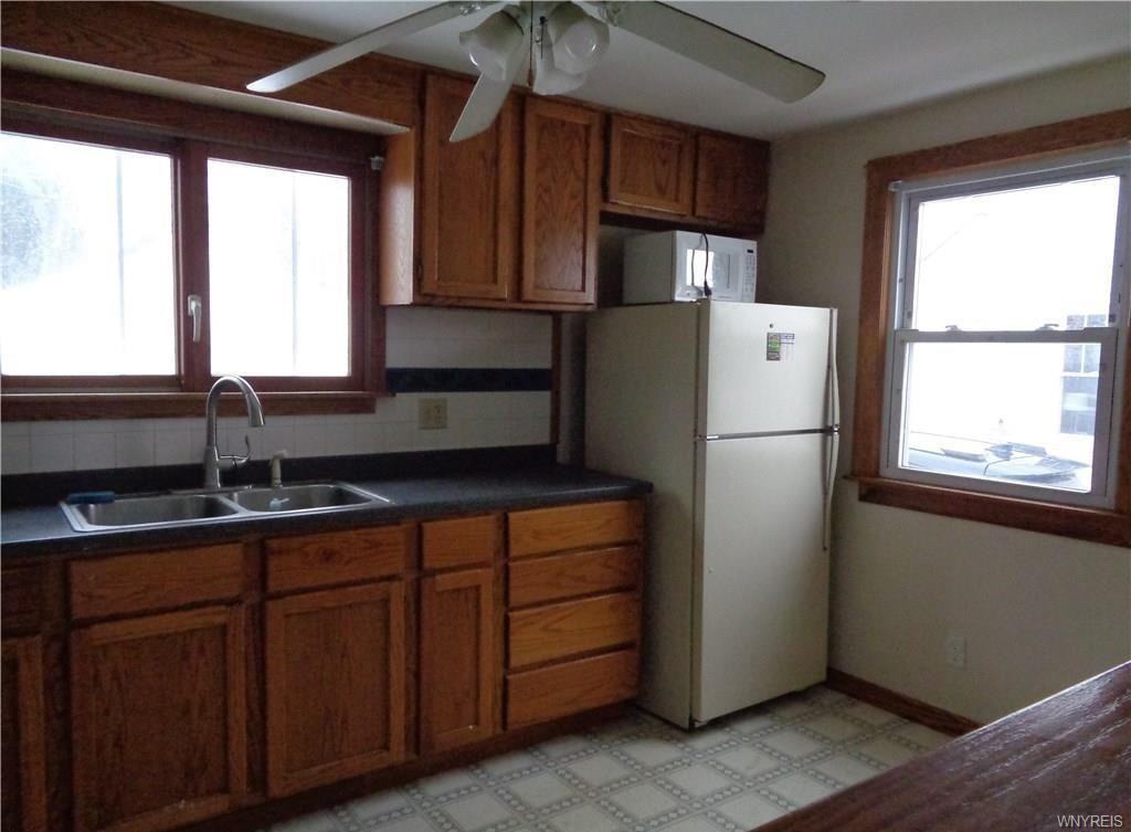 105 Pullman Ave - Photo 3 of 15