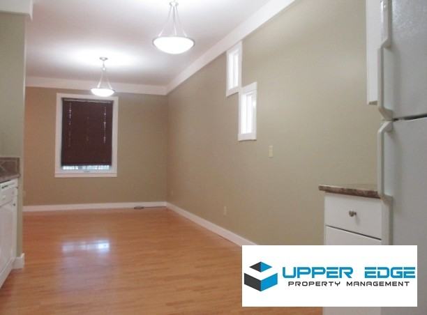 Lansdowne, 244 - Photo 3 of 6