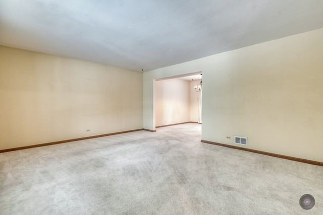 1707 Smokey Ct - Photo 3 of 31