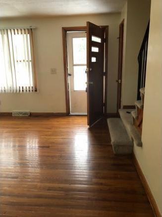 136 Meeker Rd - Photo 2 of 8