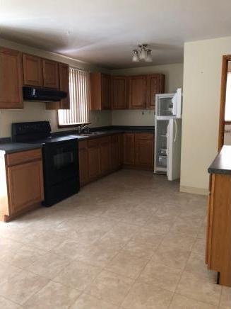 136 Meeker Rd - Photo 3 of 8