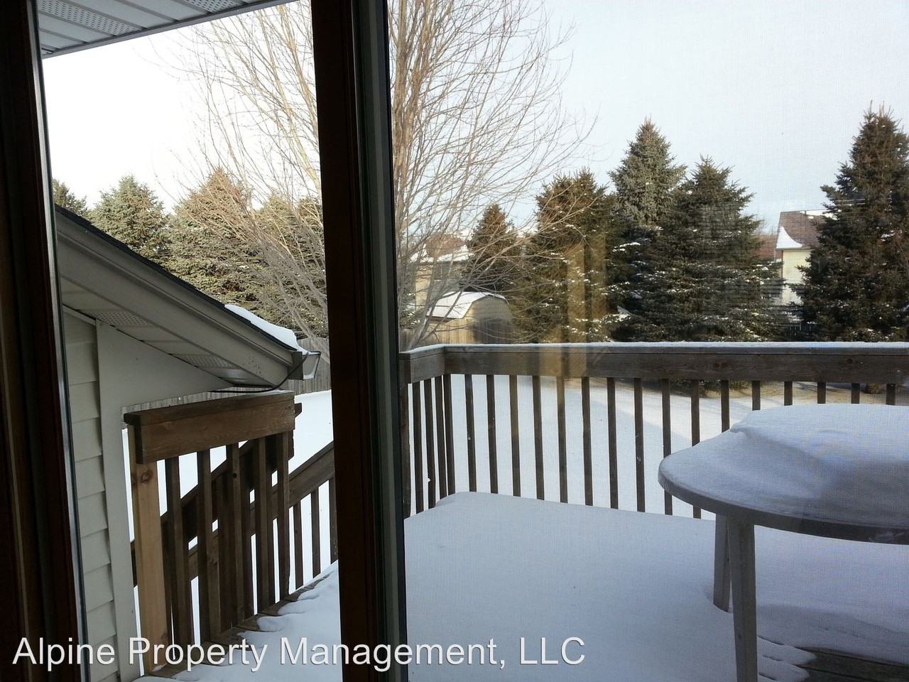 108 W Chapelwood Dr - Photo 2 of 12