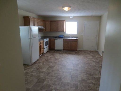 205 Townley Rd - Photo 3 of 7