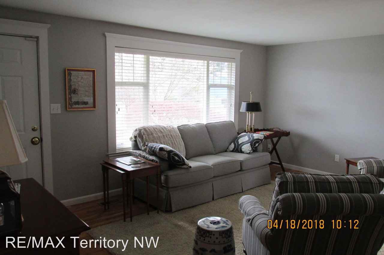 17057 Gailee Dr - Photo 3 of 16