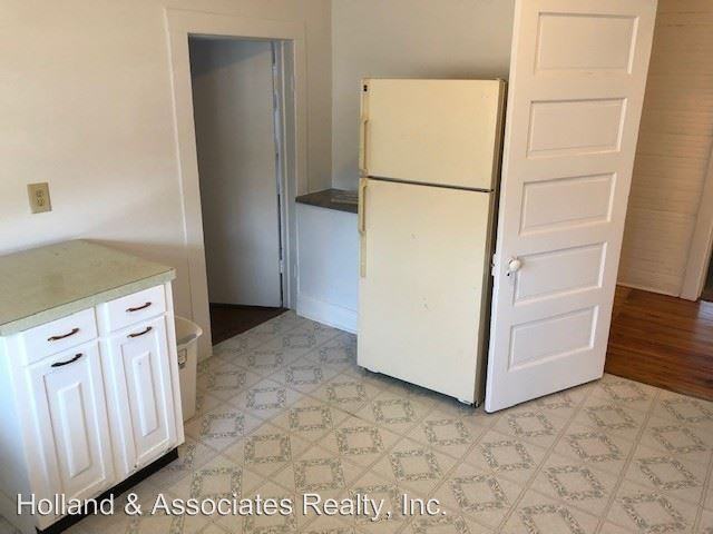 1143 Carolina Ave - Photo 3 of 7