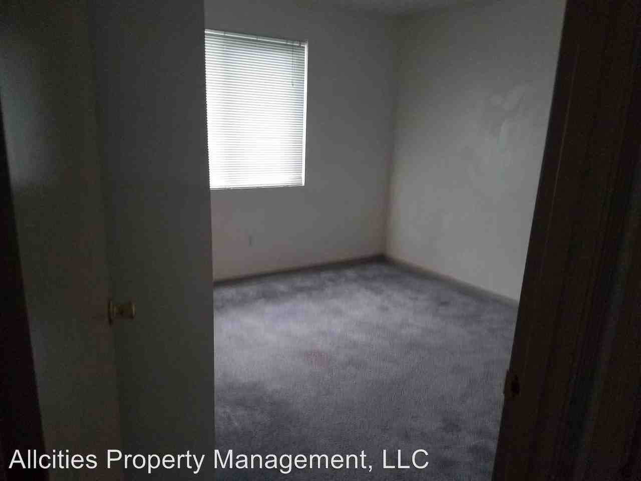 20 Dion Court - Photo 3 of 6