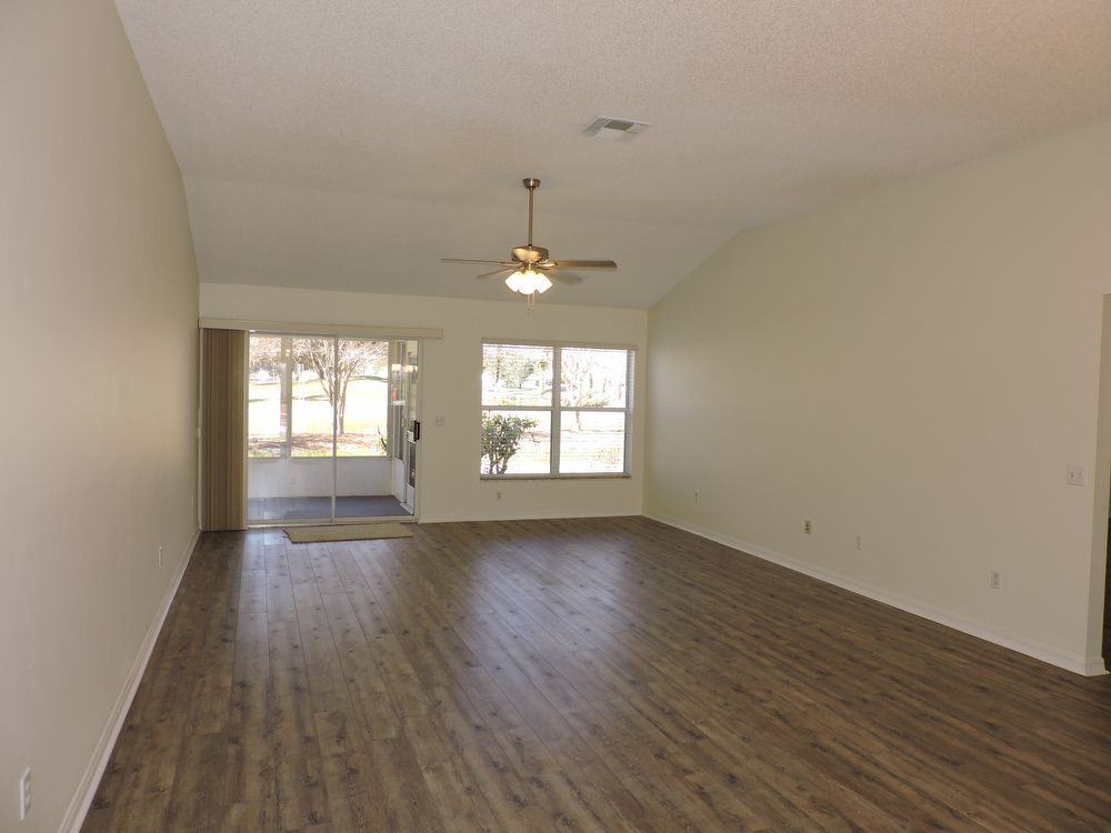 1105 San Antonio Ln - Photo 3 of 24
