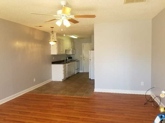 948 Wildwood Ln - Photo 2 of 21