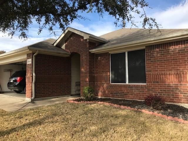 10433 Lake Park Dr - Photo 2 of 6