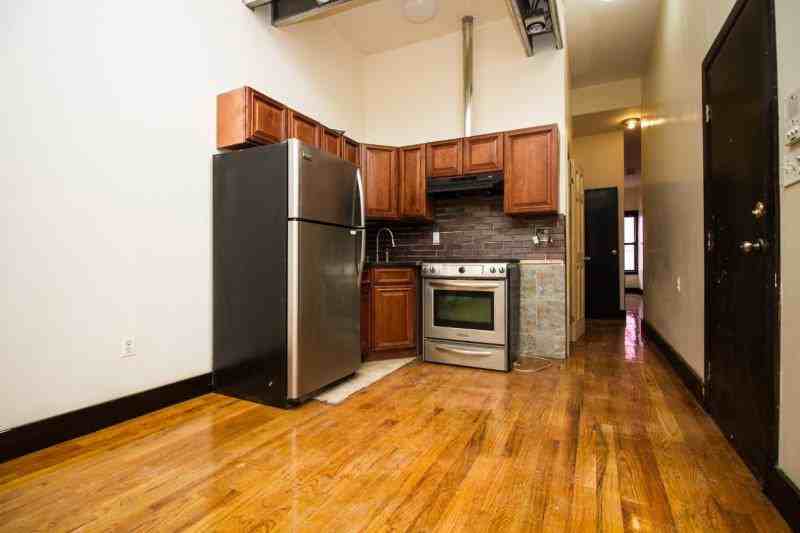 161 Stockholm Street #3R