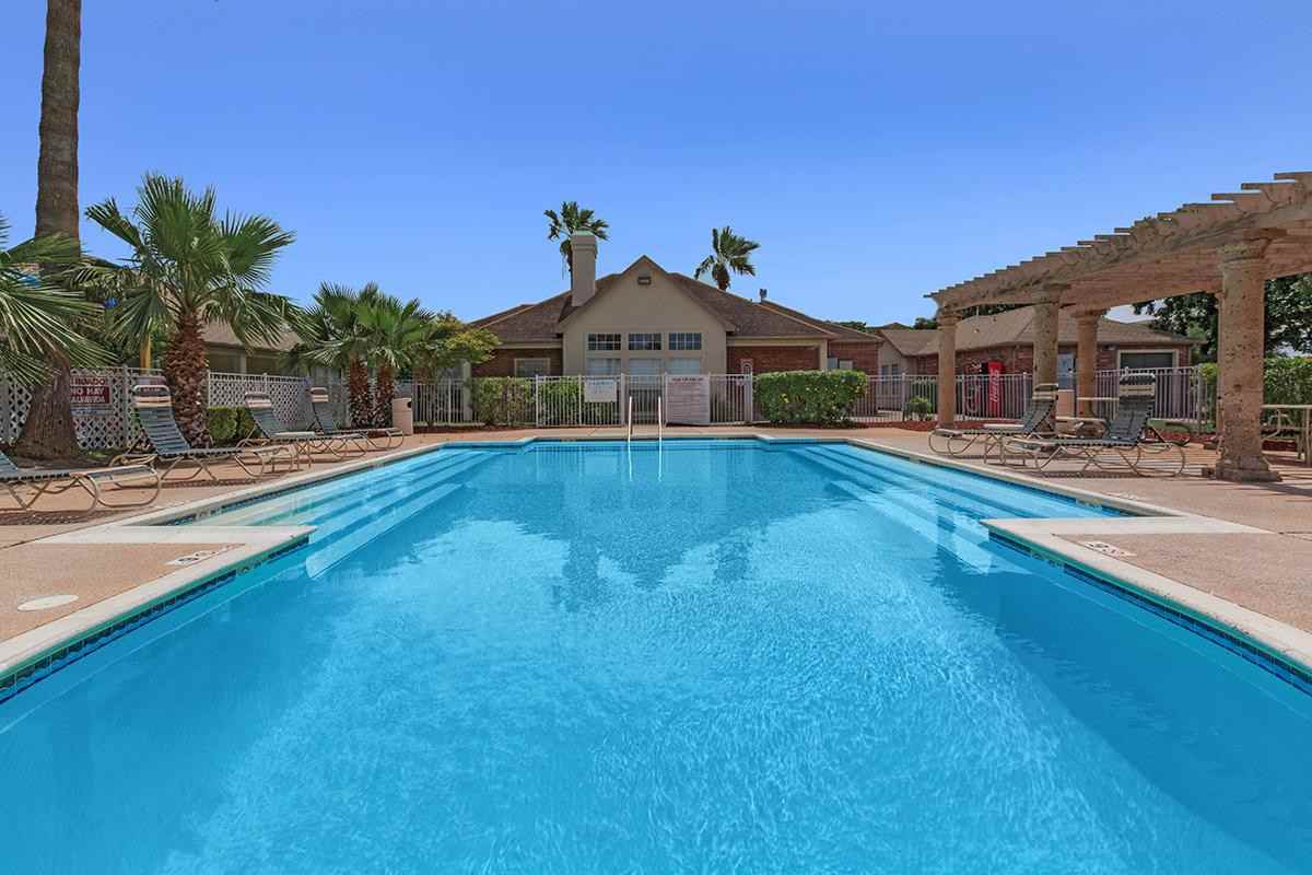 Courts of Las Palomas - Photo 2 of 25