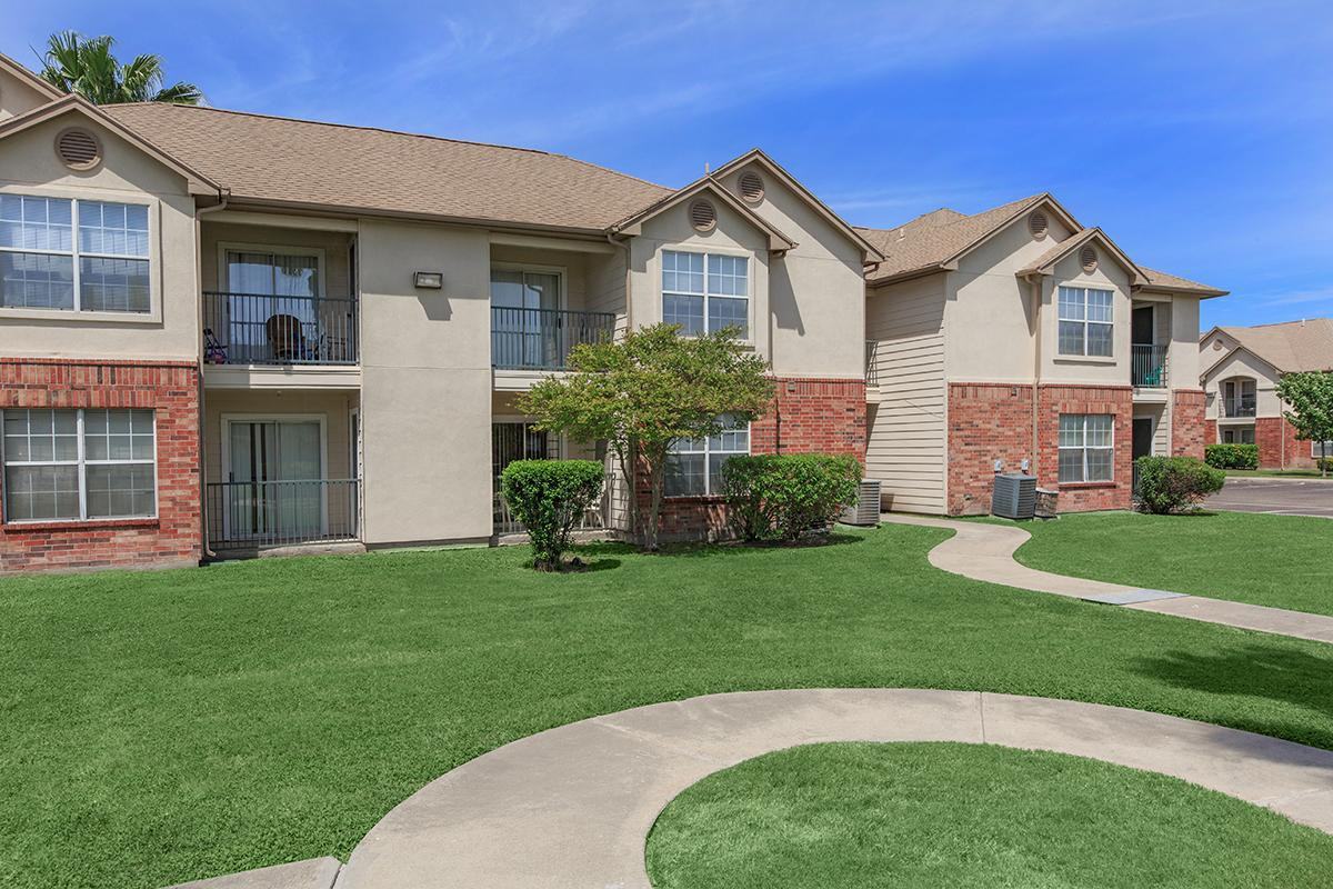 Courts of Las Palomas - Photo 3 of 25