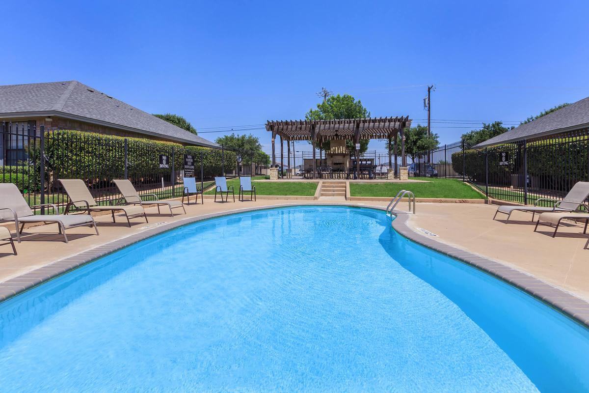 Crescent Plaza Apartments 4600 Old Jacksboro Hwy, Wichita Falls, TX