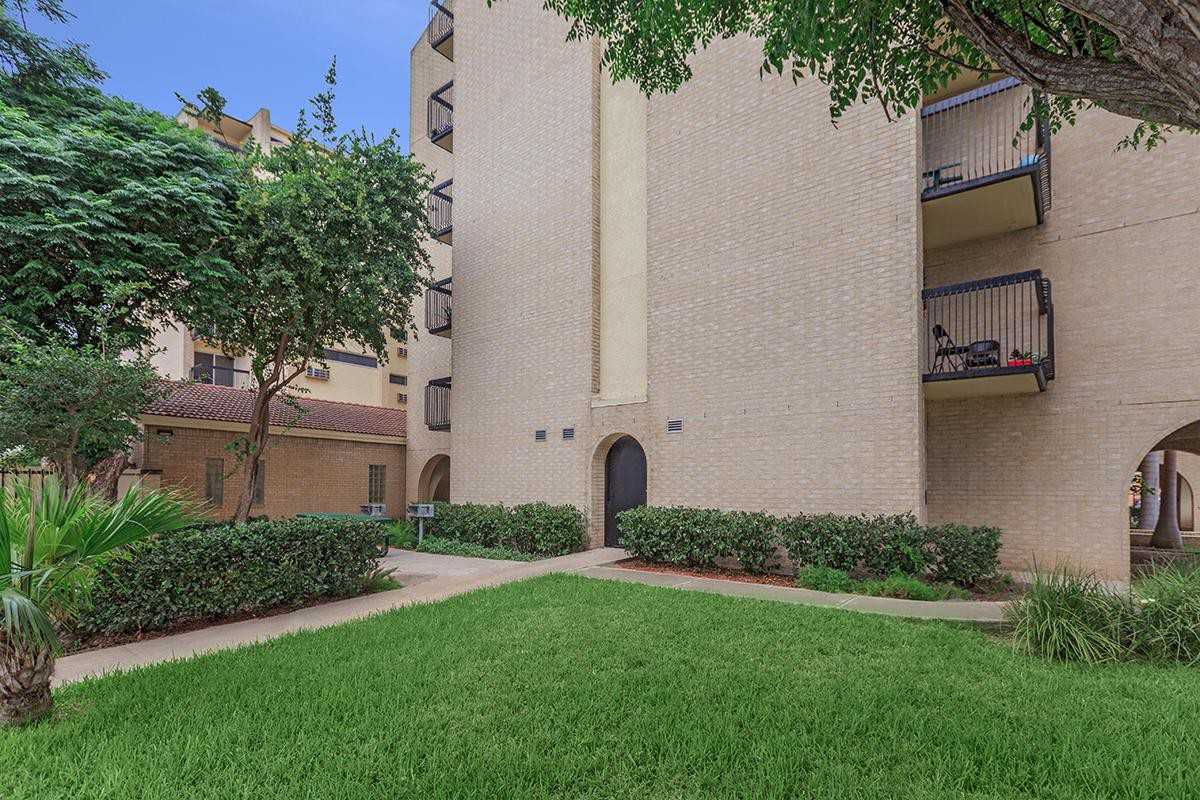 Edinburg Senior Towers Apartments 201 N 13th Ave, Edinburg, TX 78541