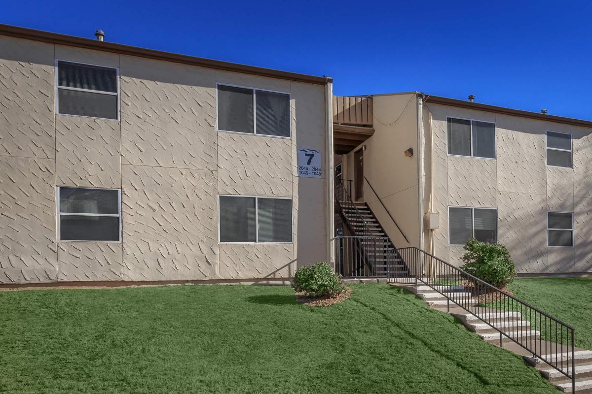 Gateway East Apartments - Photo 6 of 38