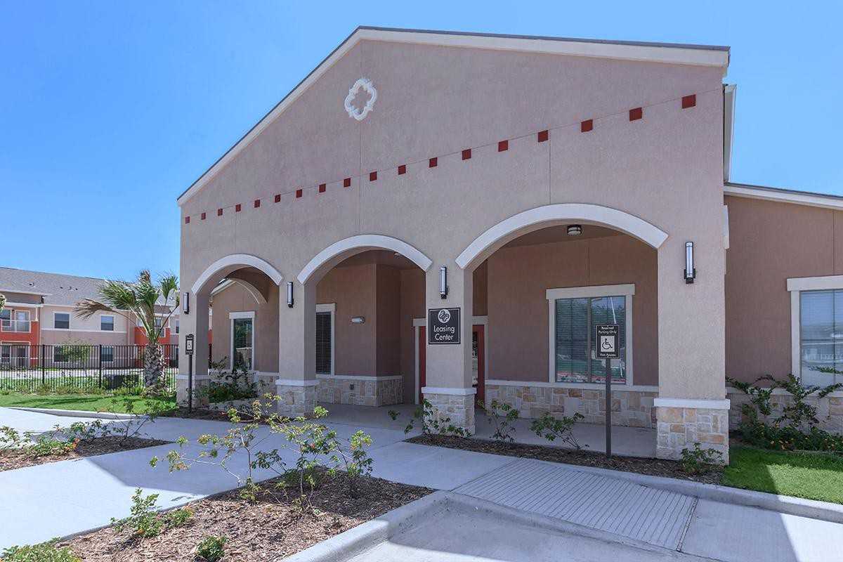 La Esperanza De Alton Apartments 320 S Stewart Blvd, Alton, TX 78573