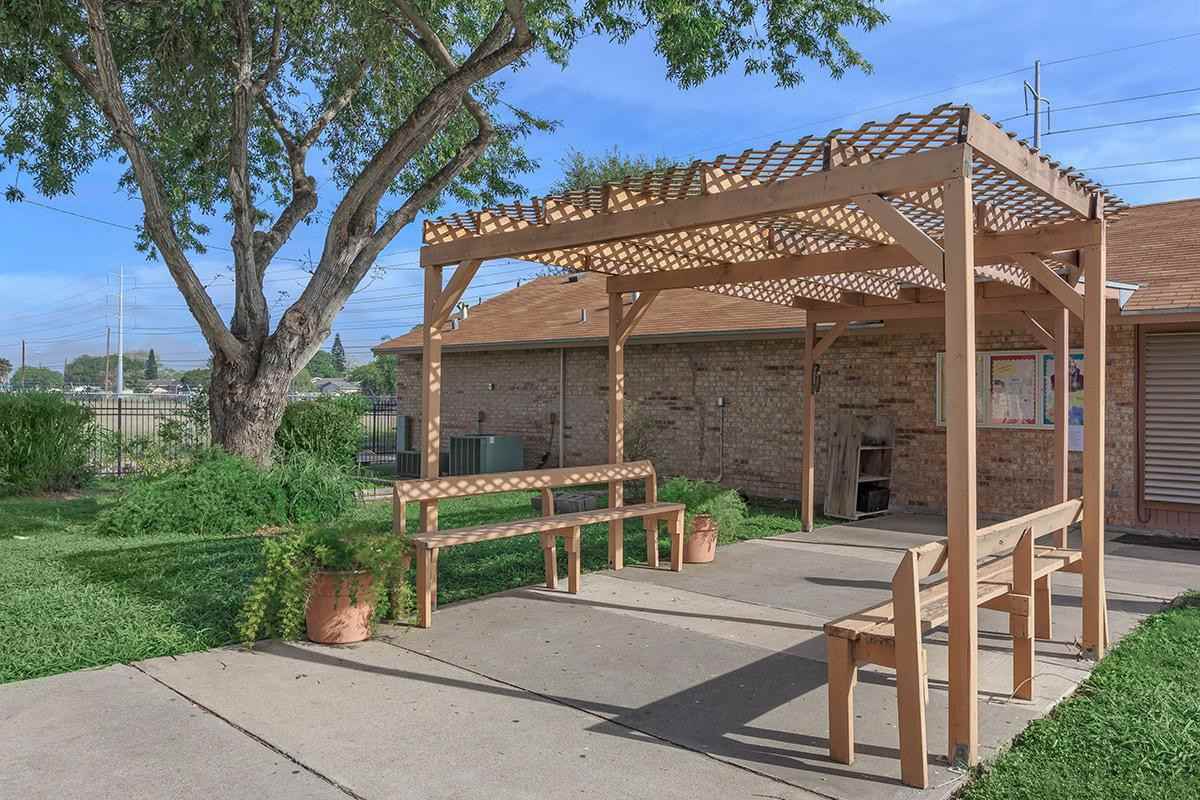 Palacio Residencial - Photo 3 of 12