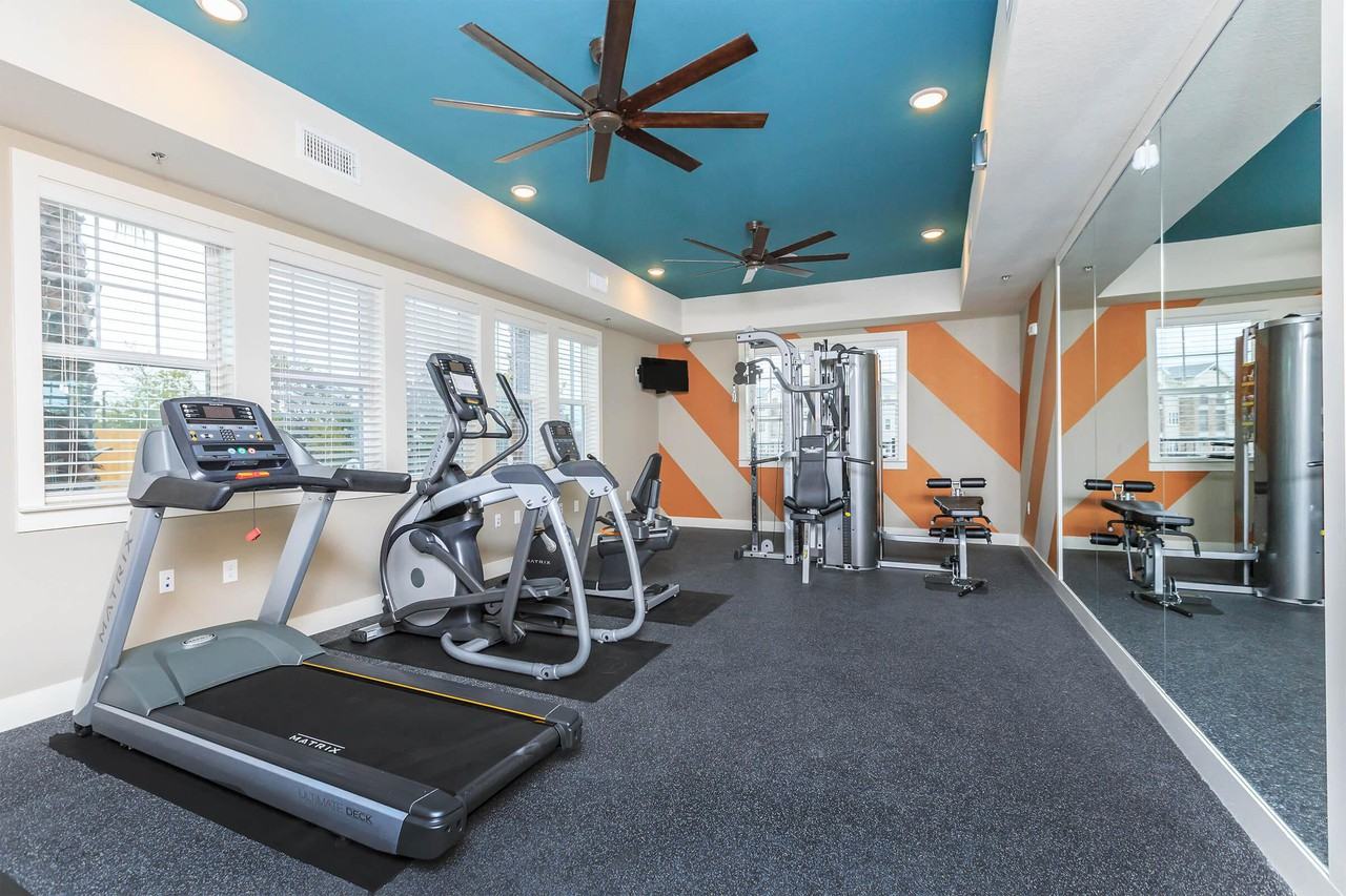 Parkdale Villas - Photo 5 of 50