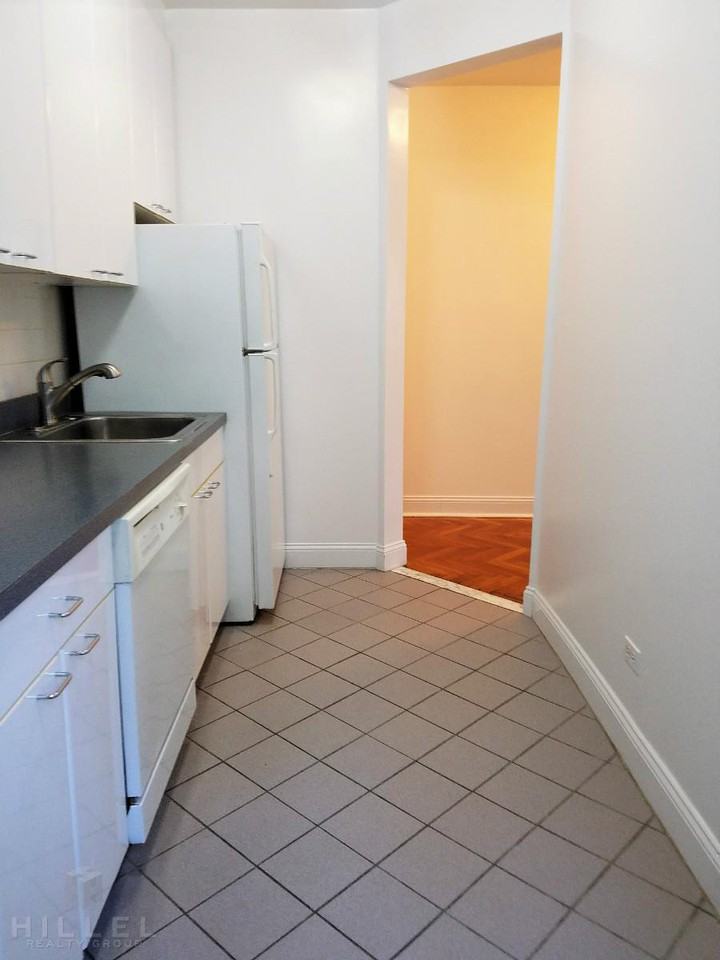 1-50 Greenway Terrace #38B