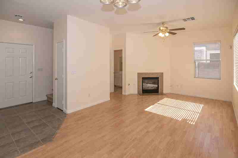 140 Samantha Rose St - Photo 2 of 22
