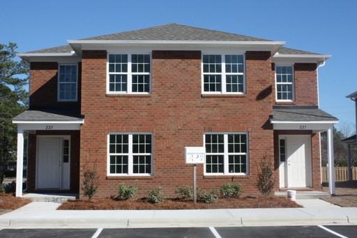 209 Durango Pl - Photo 2 of 11