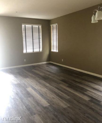 South Woods Villas - Photo 2 of 12