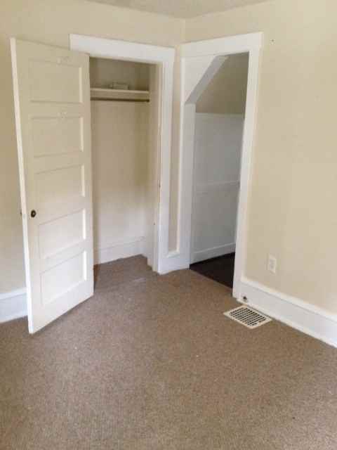 21 Rosamond Ave - Photo 3 of 12