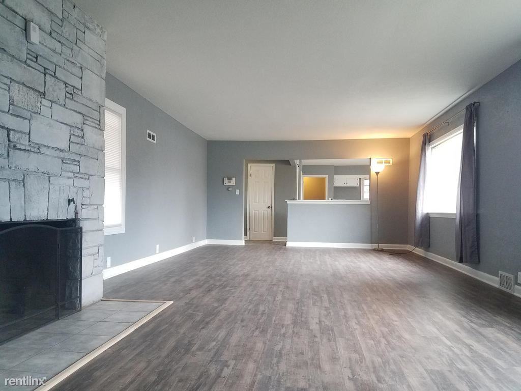 4335 N Teutonia Ave - Photo 2 of 29