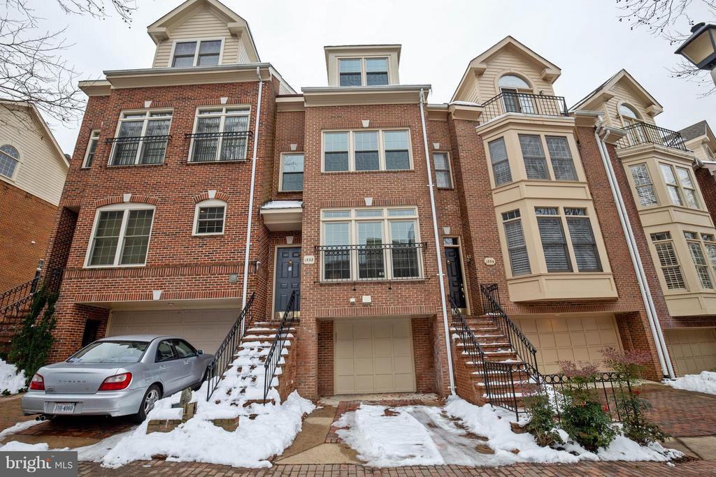 1552 N Colonial Terrace - Photo 2 of 39