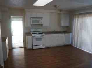 244 S Golden Ave - Photo 2 of 6