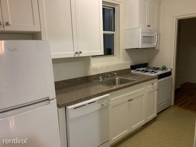 Bright 1 Bedroom Apt in Garden Style Complex - H/HW - Pets - Parking - North White Plains - Photo 2 of 16