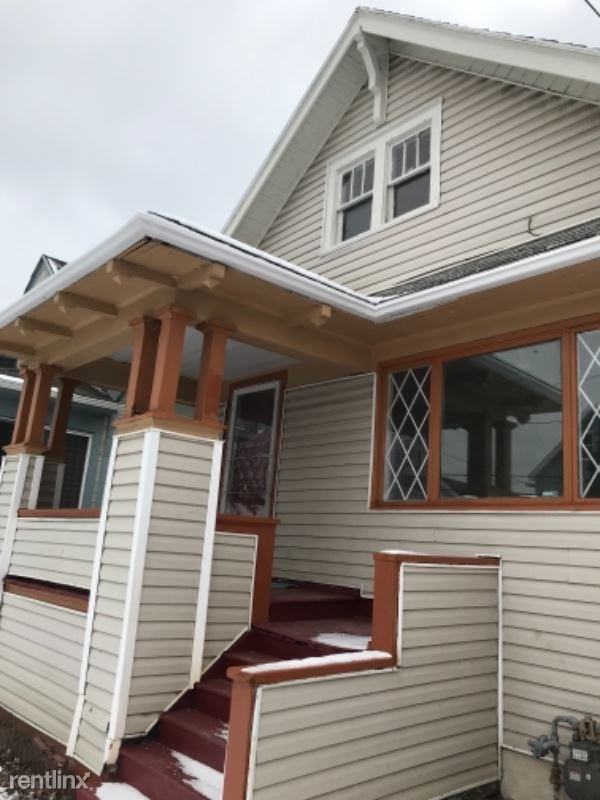 208 Hagen St - Photo 3 of 21