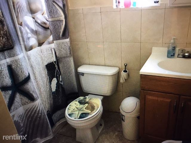 4541 NW 190th St - Photo 3 of 4