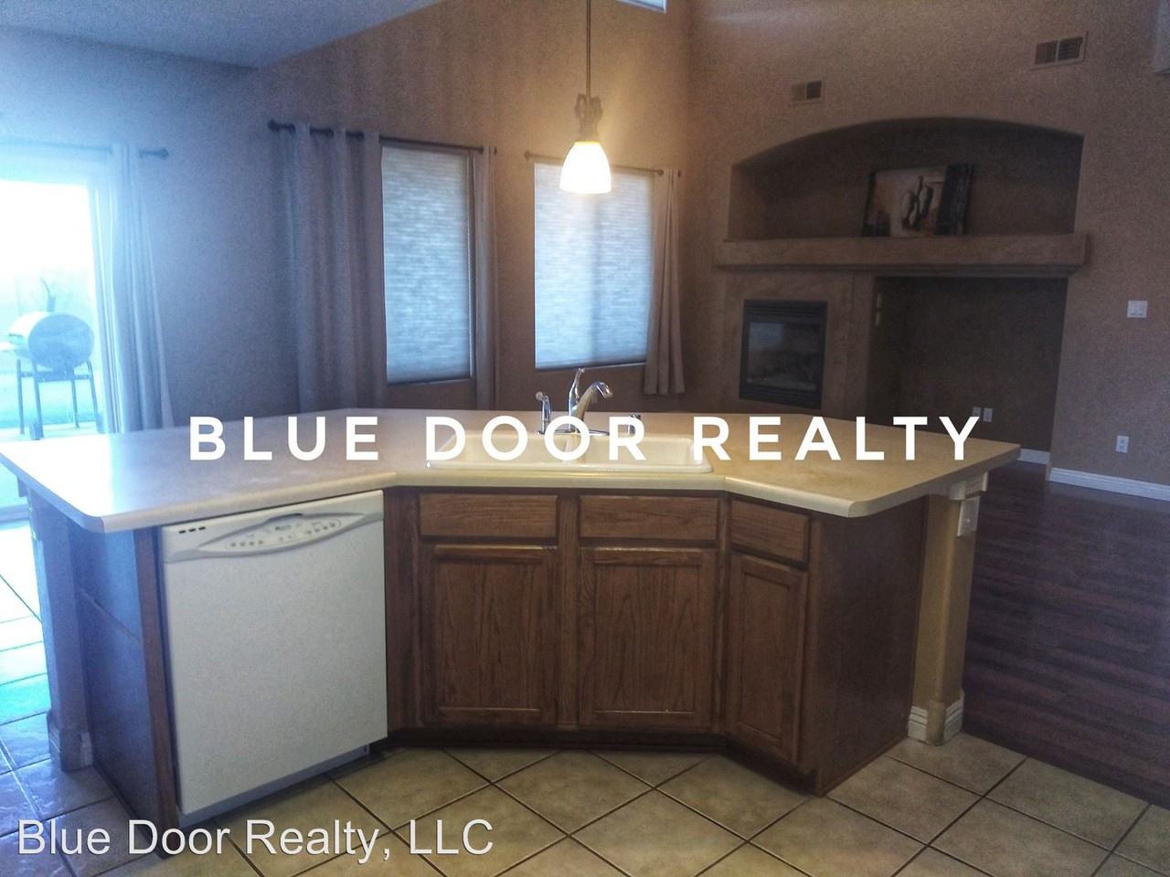 6019 Arrow Point Rd NW - Photo 2 of 15